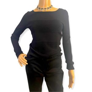 Black ribbed long sleeved Cable & Gauge shirt, size small